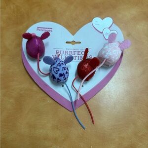 Petstages Valentine's Cat Toy Set